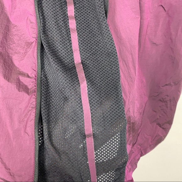 Nike Tech Hypermesh Packable Hooded Vest Jacket - Picture 9 of 11